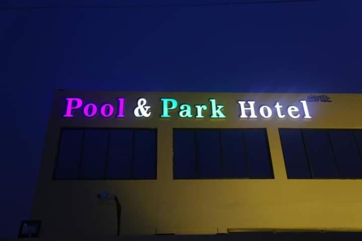 Pool & Park Resorts Lahore Exterior foto
